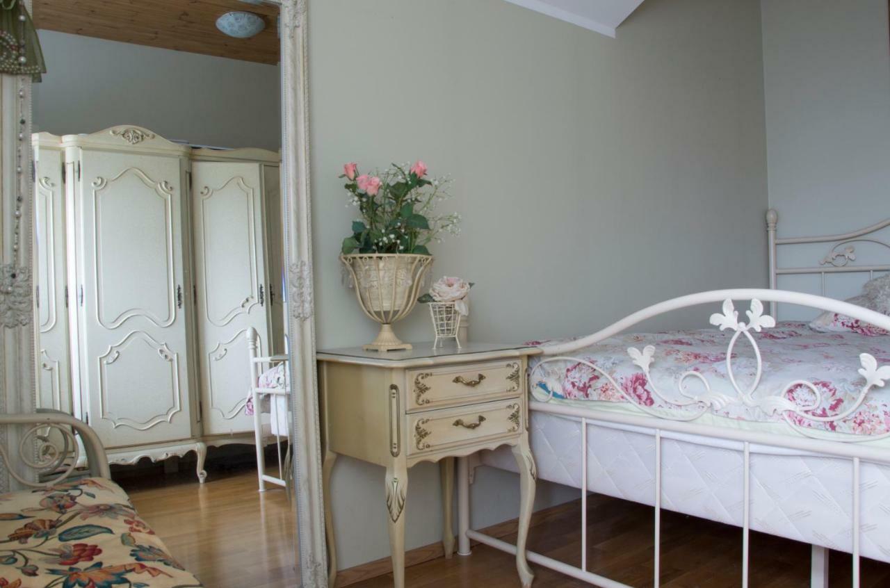 Kuressaare Romantic Apartment Exterior photo